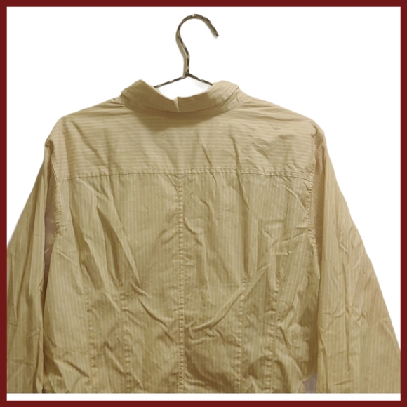 Unknown Brand Women's Button Shirt - Picture 5 of 14